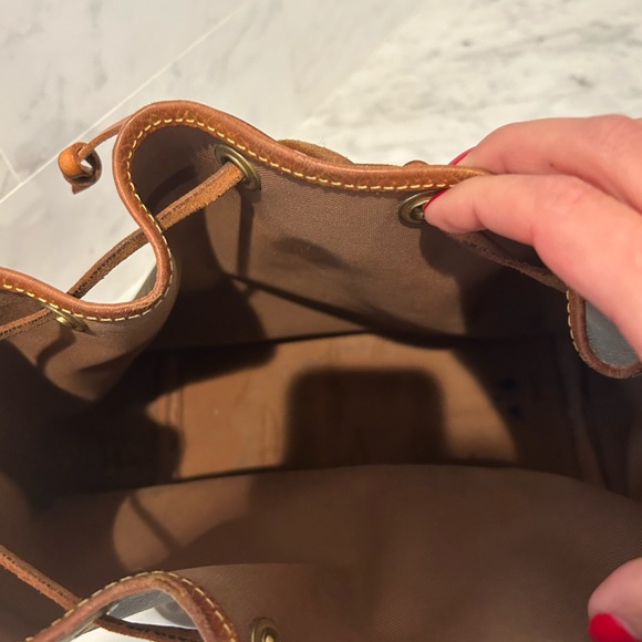 Louis Vuitton shoulder bag - Picture 2 of 2